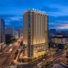 希岸Deluxe酒店(沈阳西塔市府大路地铁站店)