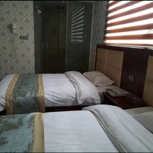 沿河水尚假日酒店