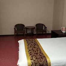民勤鸿福苑商务宾馆