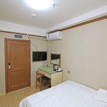 万利客舍(大连中山广场店)