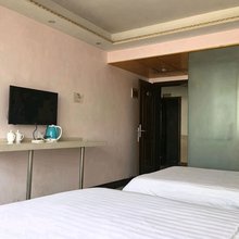 兴华宾馆(阜阳颍东欢乐城店)
