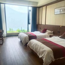 雷波半山居半山生态园