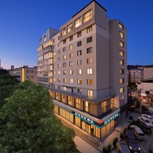 青岛喆佳新氧智能酒店(五四广场奥帆中心店)