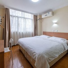 彩虹假日酒店(西安南稍门地铁站店)