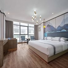 时光尊享酒店(长沙月亮岛湘江新城地铁站店)