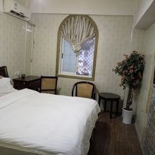 南昌假日宾馆(八一馆地铁站)