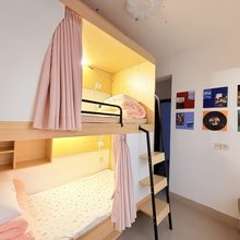 阳光里女生青旅(朝阳广场中山路夜市店)