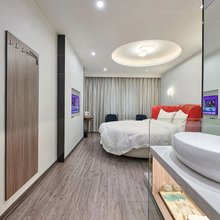 厦门维加斯主题住宿(华天涉外职业技术学院店)