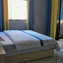 鸿富民宿