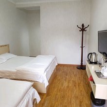 普兰聚朋住宿
