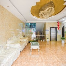 丘北迪尚主题酒店