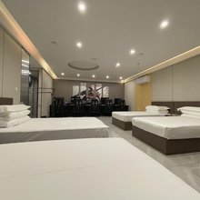 星澜电竞(工农广场地铁站店)