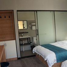 高平丽然旅馆