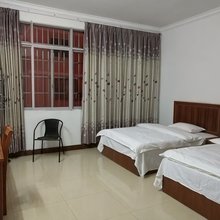 黄姚隆泉商务酒店