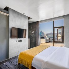 深圳月海居民宿(较场尾店)