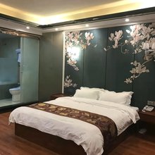 桃花泉大酒店(东南门)