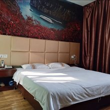 丽佳商务酒店(宜昌三峡大学店)