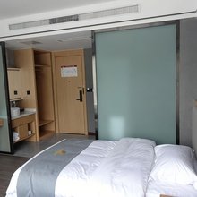 简阳诗贝假日酒店