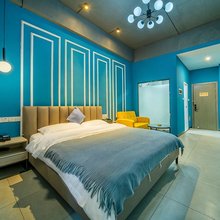 桃子精品酒店(南宁大学路动物园地铁站店)