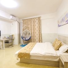 广州沐云听风客栈(汉溪长隆地铁站店)