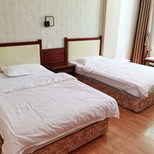 瑞丽凯旋酒店