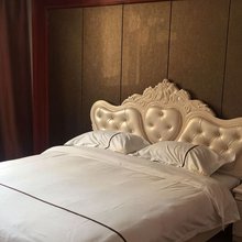 石嘴山摩尔主题自选酒店