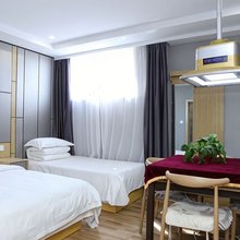 鑫雅图假日酒店(长春吉林体育学院店)