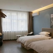 城市之家酒店(长丰岗集镇中心店)