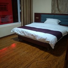 马尔康喜来雅居商务宾馆