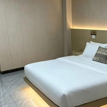 云梦客栈(惠州平潭机场店)