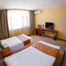伊春华锦时尚快捷宾馆(伊春夜市店)