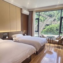 迭部德吉山居民宿