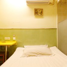 漫亭公寓(咸阳路地铁站熙悦汇购物中心店)