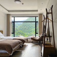 秋那桶村石蘑菇民宿