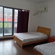 四季家庭旅馆