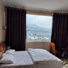兴文朝伦宾馆