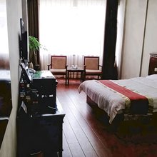 青峰大酒店(城关镇店)