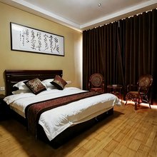 嘉逸豪庭商务宾馆(金乡水云台印象生活广场店)