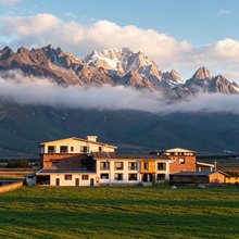 青山宿野·Peak Haven|设计师度假庄园(香格里拉纳帕海景区店)