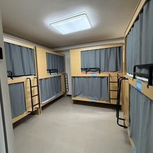 初遇空间男生青年旅舍(新田360广场郑州国贸店)