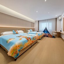 满洲里龙都智享酒店公寓(中苏金街华都大厦店)