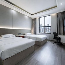 皇庭假日酒店(沅陵汽车站店)