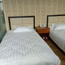 乌拉盖馨缘宾馆