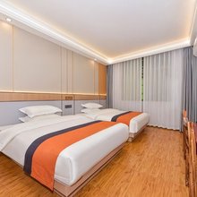 西江旺浩客栈(千户苗寨西门游客服务中心店)