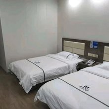 嘉辰商务酒店(孝感槐荫站店)