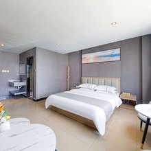 深圳鹏悦酒店(公明广场地铁站店)