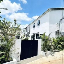 涠洲岛悦舍loft庭院民宿(贝壳沙滩店)
