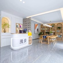 开封漫步主题民宿(开封鼓楼广场清明上河园店)