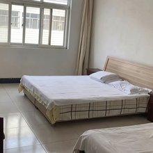 东风旅社