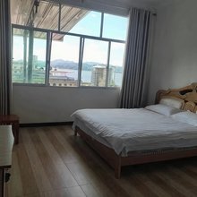 临湖观景民宿